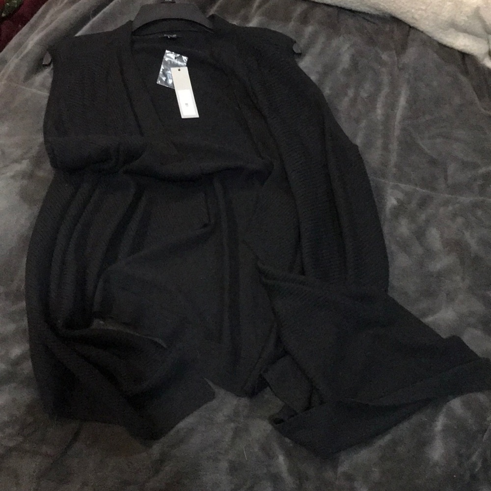 BNWT Apt 9 long sweater vest